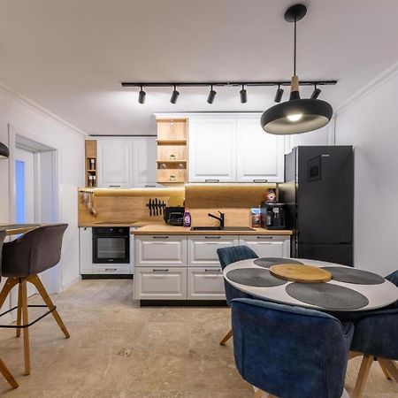 Five Stars Apartment 蒂米什瓦拉 外观 照片