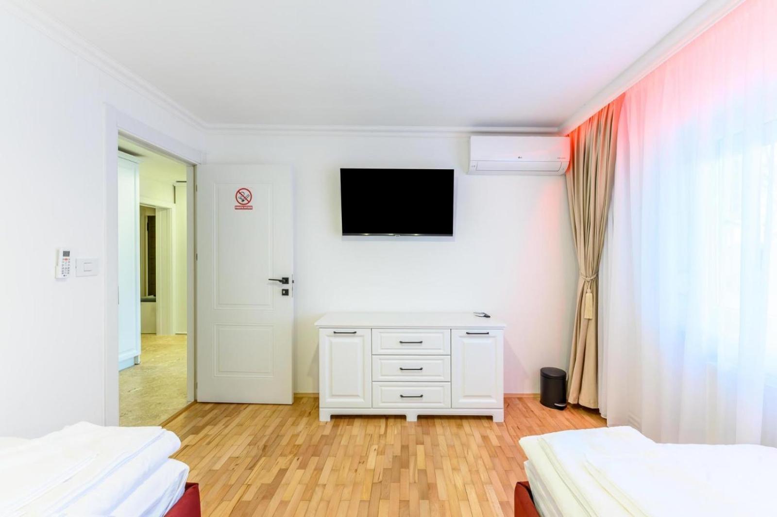 Five Stars Apartment 蒂米什瓦拉 外观 照片