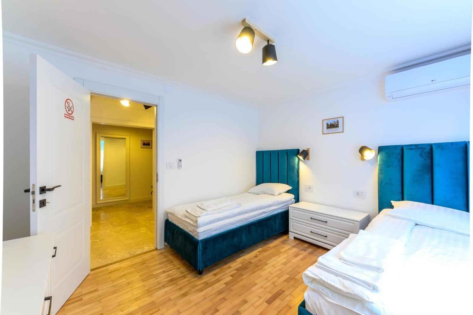 Five Stars Apartment 蒂米什瓦拉 外观 照片