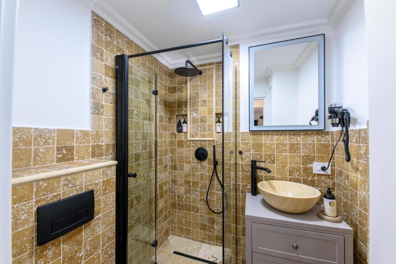 Five Stars Apartment 蒂米什瓦拉 外观 照片