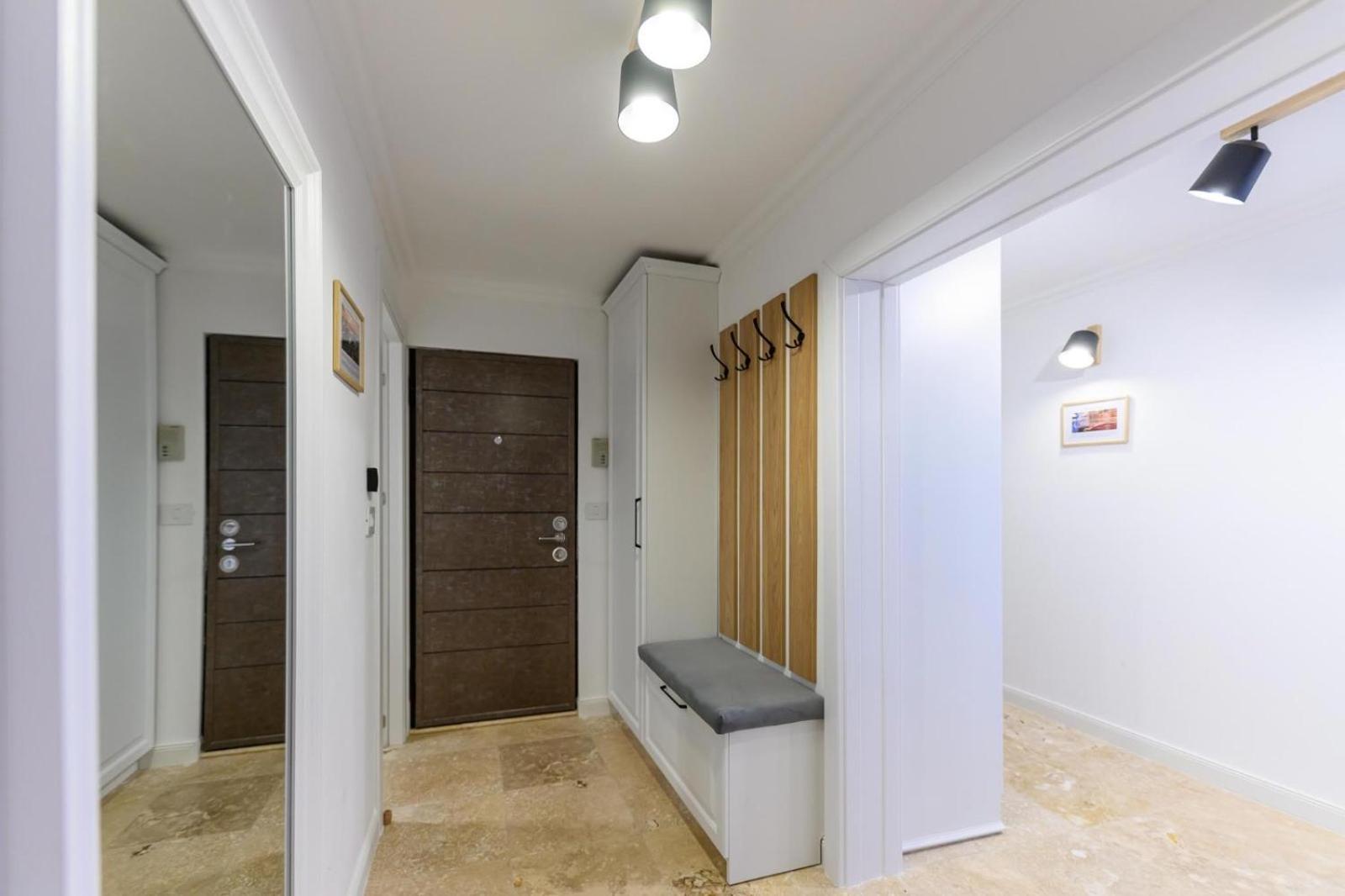 Five Stars Apartment 蒂米什瓦拉 外观 照片