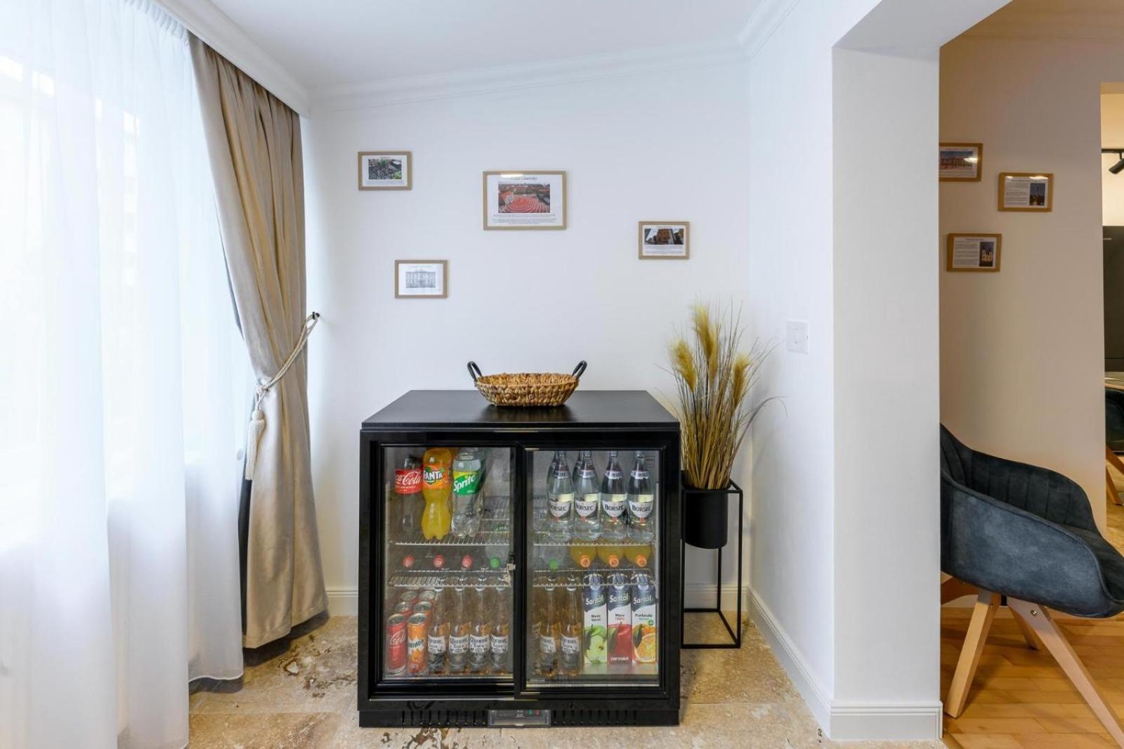 Five Stars Apartment 蒂米什瓦拉 外观 照片